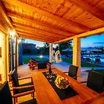 Cavatul Vila