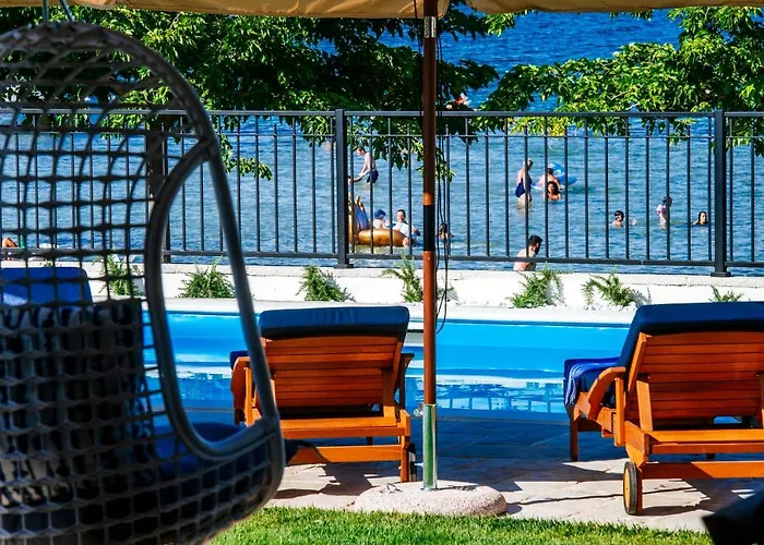 Вилла Cavatul