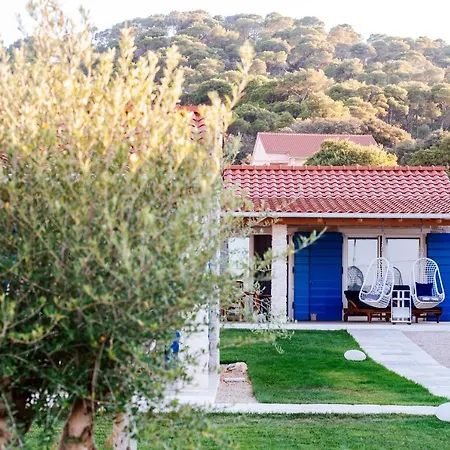 Cavatul Villa Kraj (Zadar)