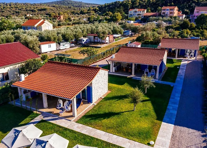 Villa Cavatul Kraj (Zadar)