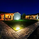 Cavatul וילה