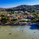 וילה Cavatul