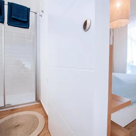 빌라 Cavatul